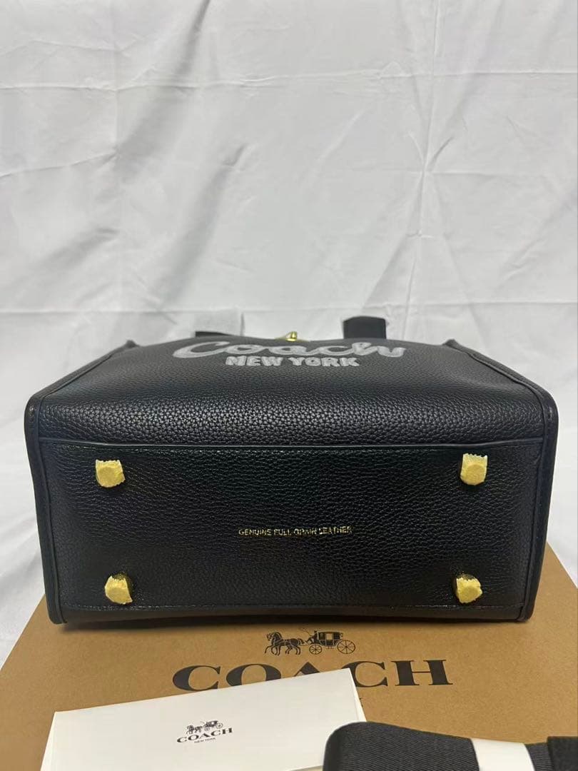 COACH コーチ カーゴ トート 26 レザー ブラック CAM66