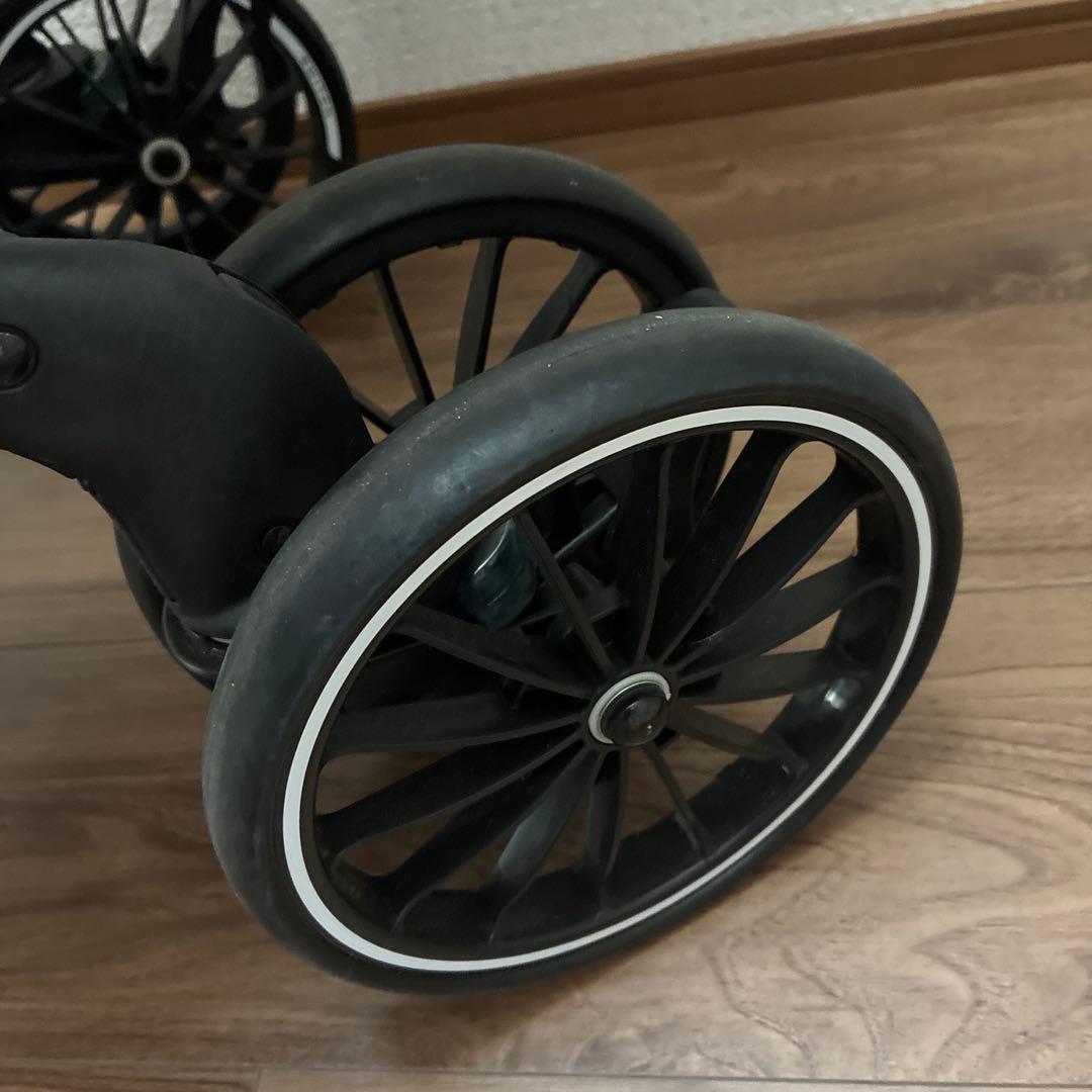 コンビ　ベビーカー　スゴカルSwitch plus エッグショック　earth