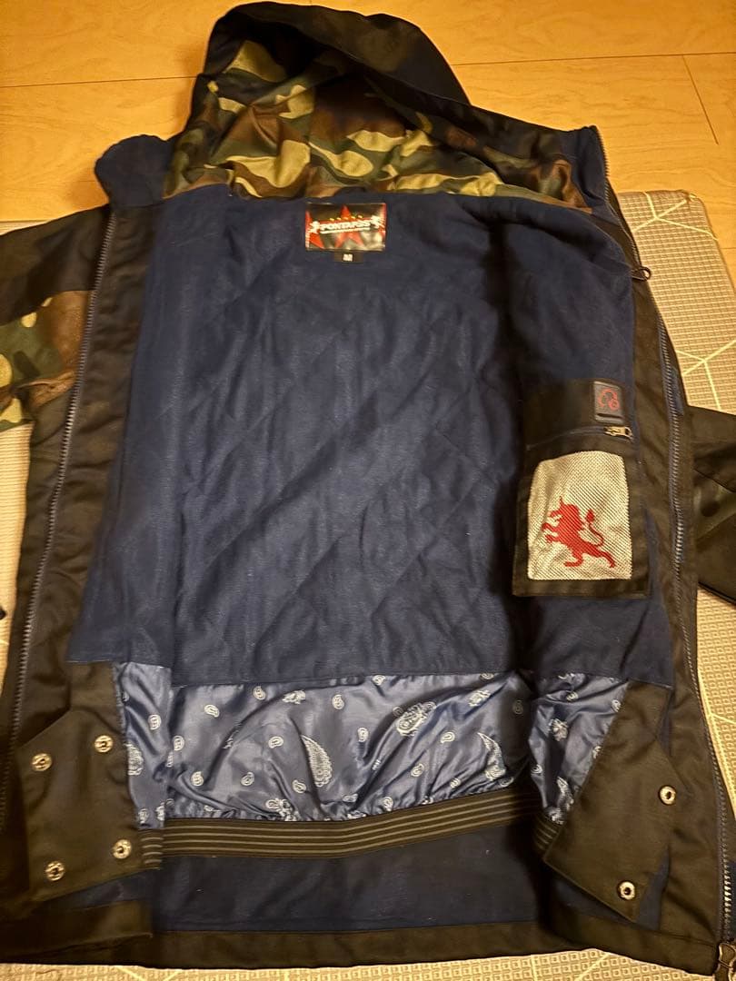 【美品】【初心者】スノーボードウェアセット(ウェア・パンツ・グローブ・帽子・)