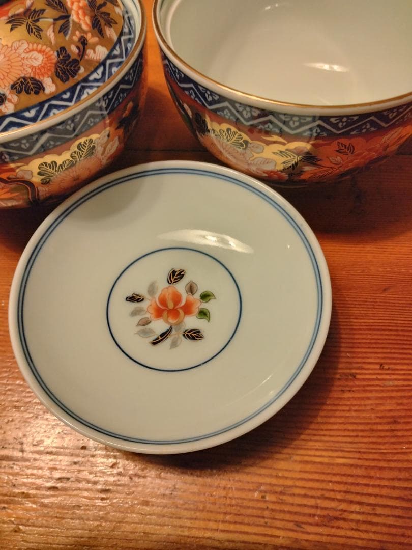 有田賞美堂極錦金襴手蓋もの2個