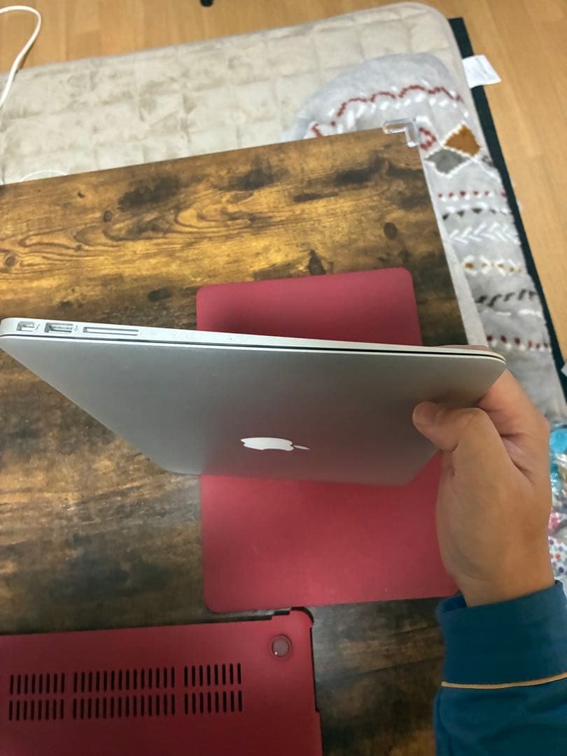 【美品】MacBook Air 2017 13インチ / 充放電171回