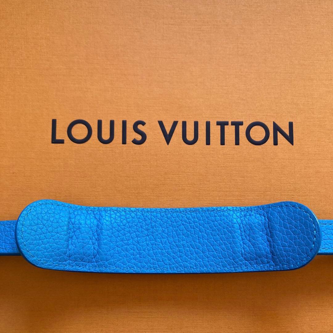 LOUIS VUITTON トリアングル メッセンジャー 御堂筋限定