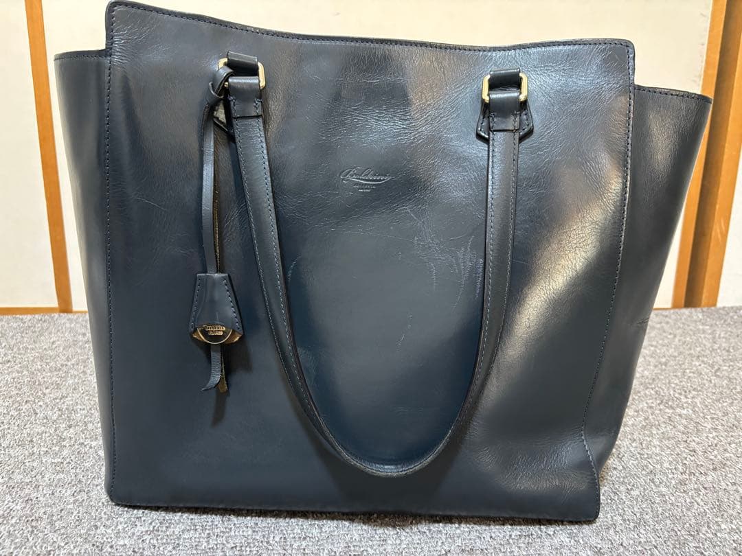 【K】ボルドリーニセレリアレア　 ネイビートートバッグ