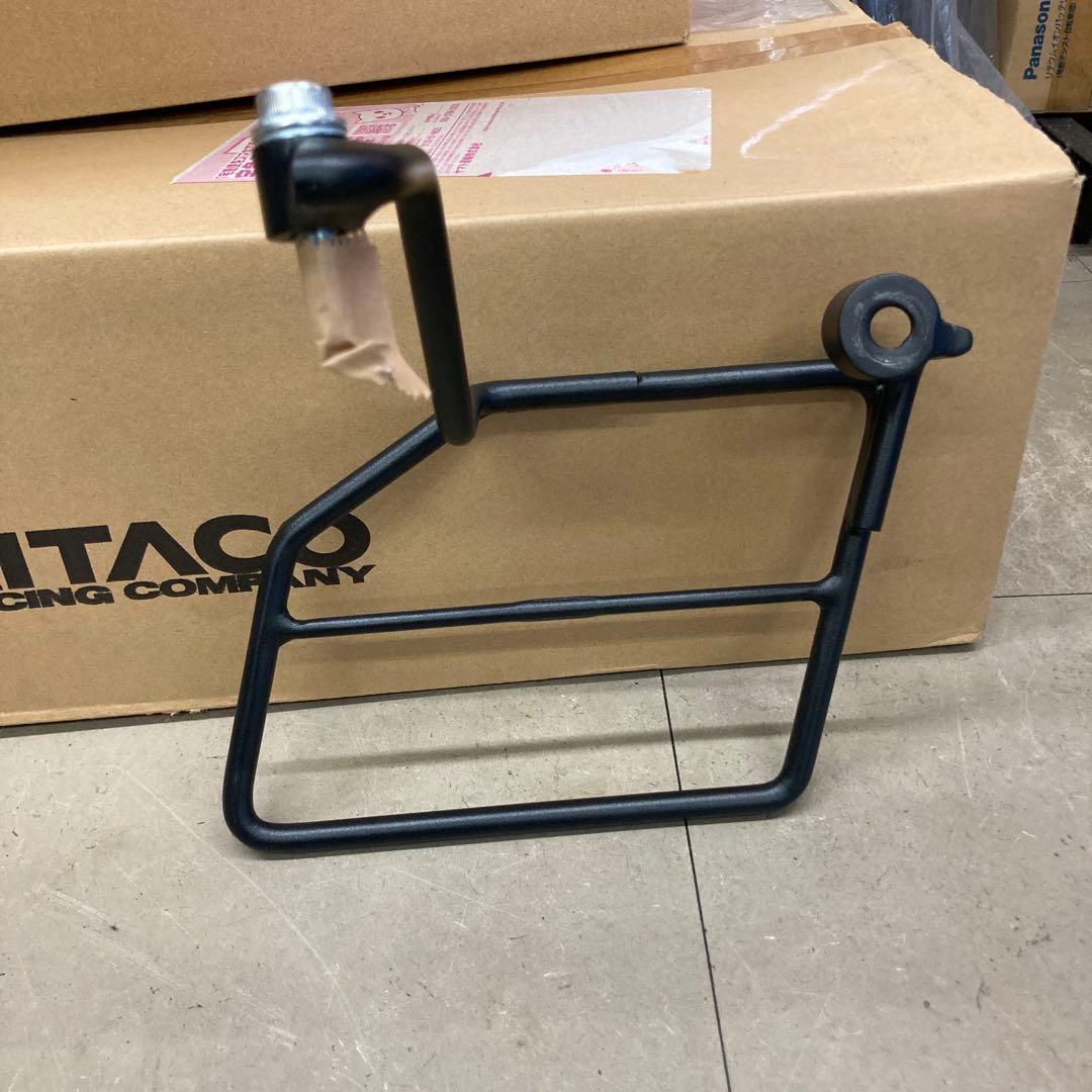 ダックス125Moto lordDメーターバイザとサイドバックサポート