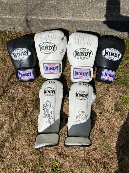 Winning windy isami キックボクシング　k1 グローブ