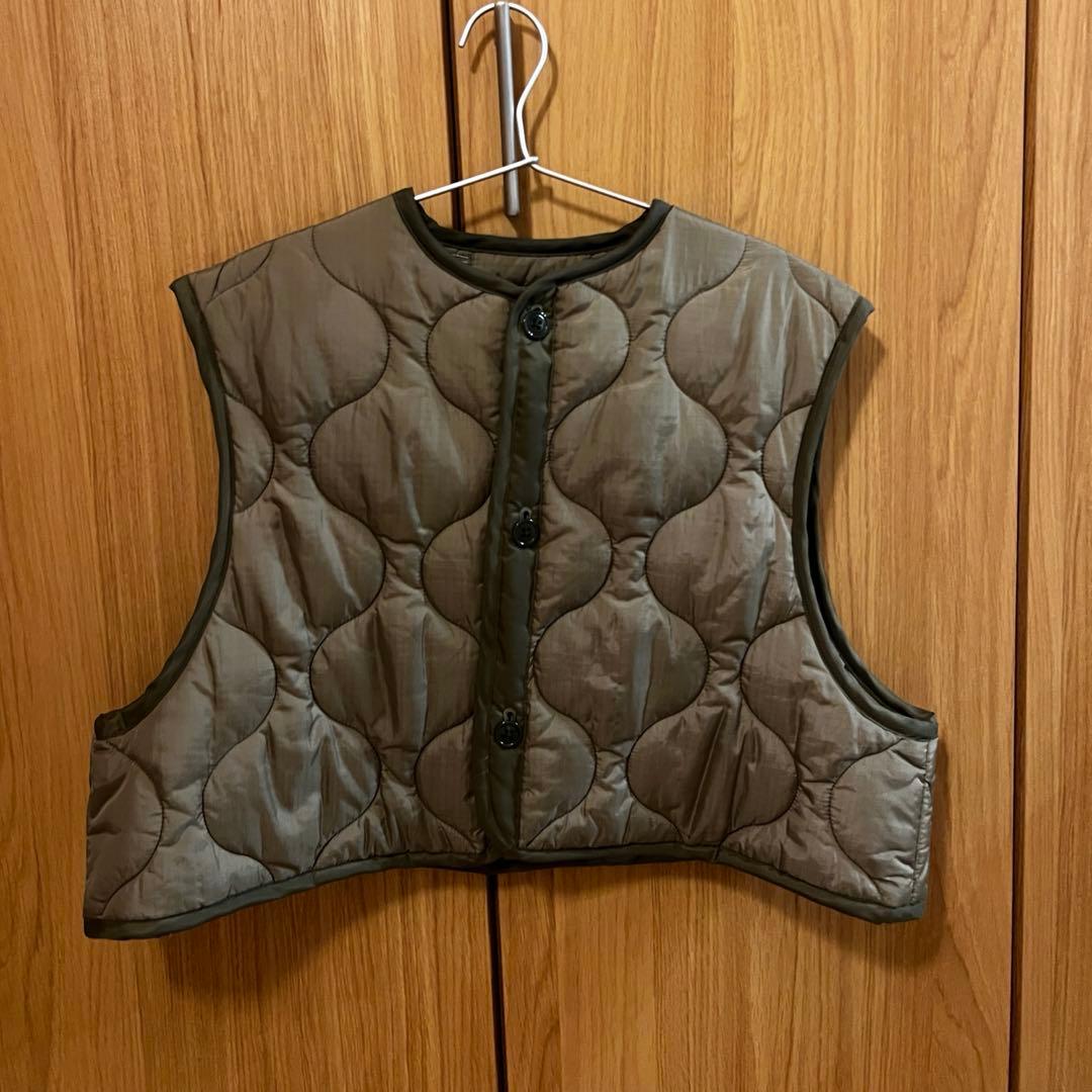美品　HYKE キルティングダウンベスト 17487