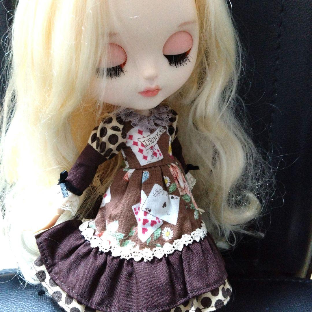 カスタムアイシードール作家様アリスのドレス付き！