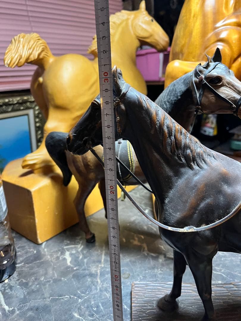 鉄製の馬、馬の置き物、銅色の鉄製馬 たづなも鉄製です 36センチ