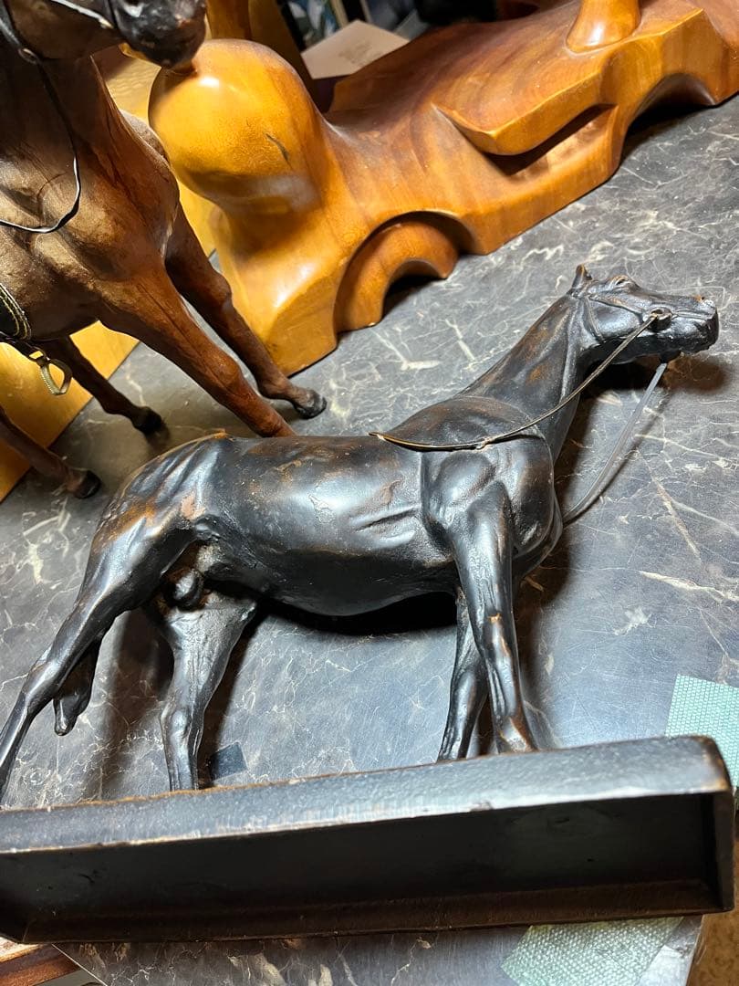 鉄製の馬、馬の置き物、銅色の鉄製馬 たづなも鉄製です 36センチ