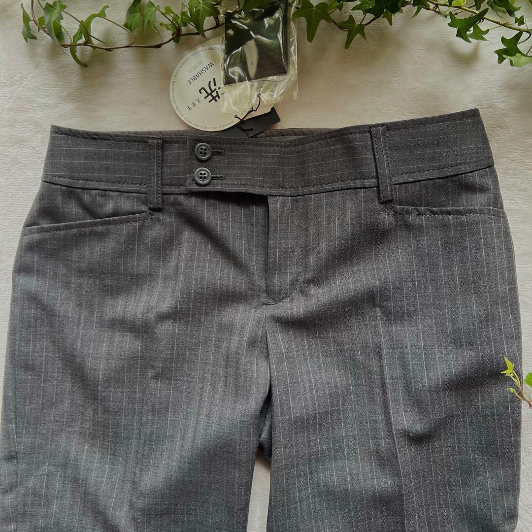 新品タグ付き　洗える　BOSCH ストライプ　パンツスーツ　40号　グレー