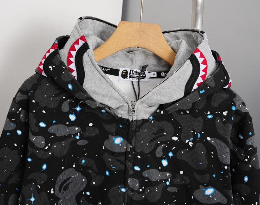 A Bathing Ape シャークパーカー M