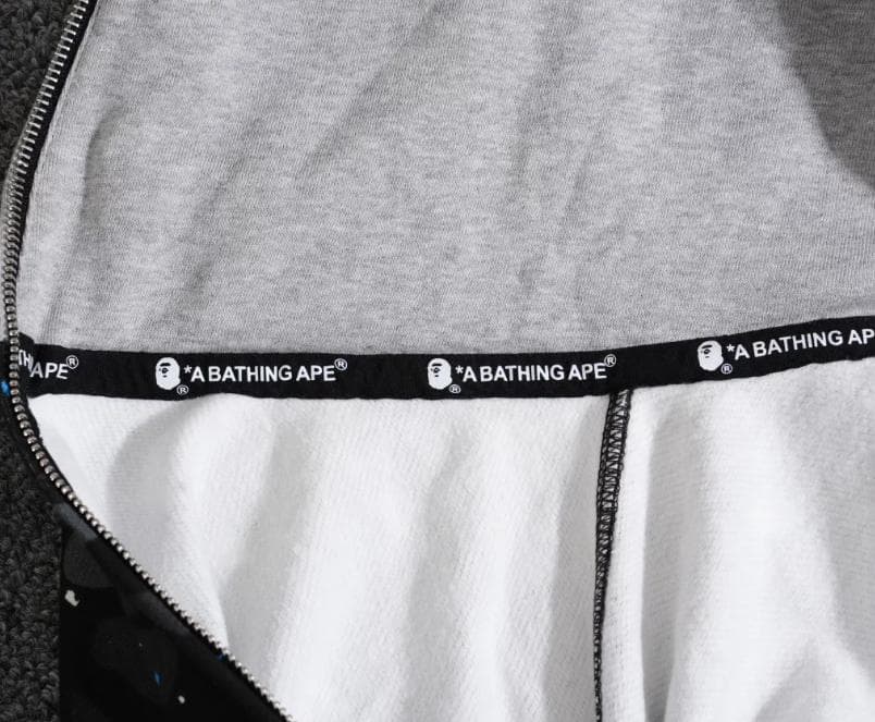 A Bathing Ape シャークパーカー M