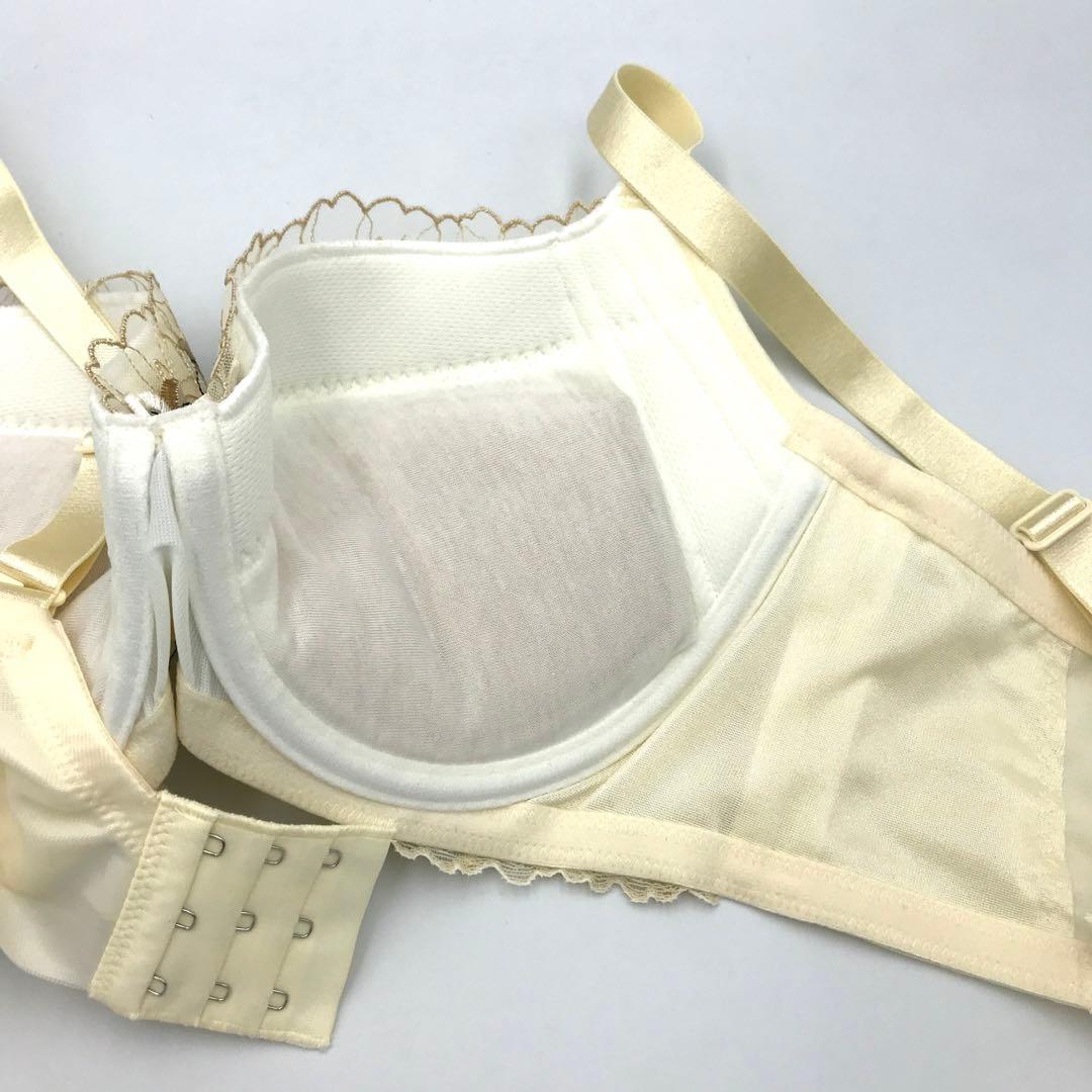 F80/L トリンプ　天使のブラ　スリムライン544