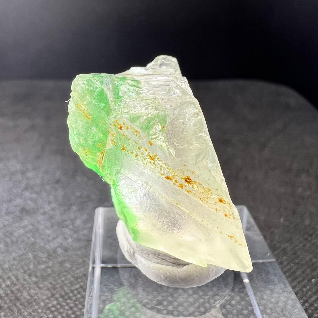 コロンビア　ボヤカ産　希少　カラーチェンジフローライト