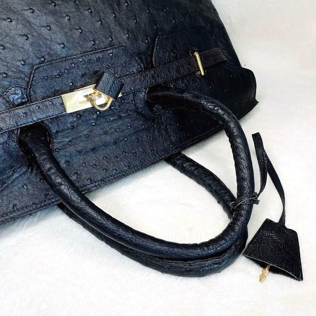 美品✨ハンドバッグ　ボストンバッグ　旅行用バッグ　ゴールド金具鍵付き　ブラック