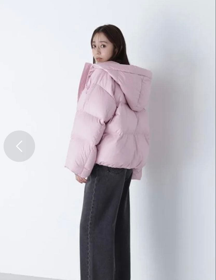 極美品！ナチュラルビューティーベーシック　ショートダウンフェザージャケット