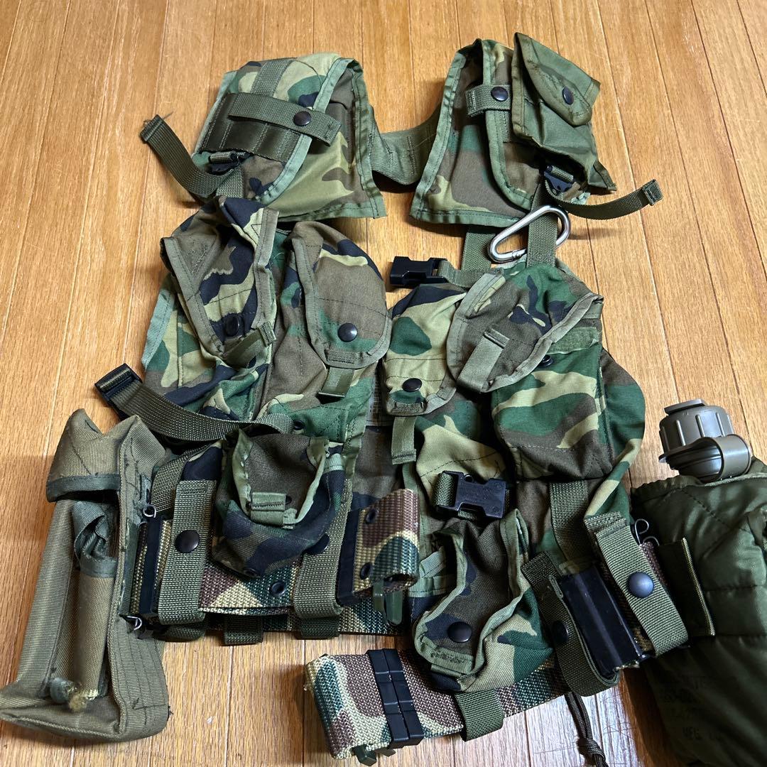 アメリカ軍 TLBV タクティカルロードベアリングベスト　水筒　マガジン入ら等