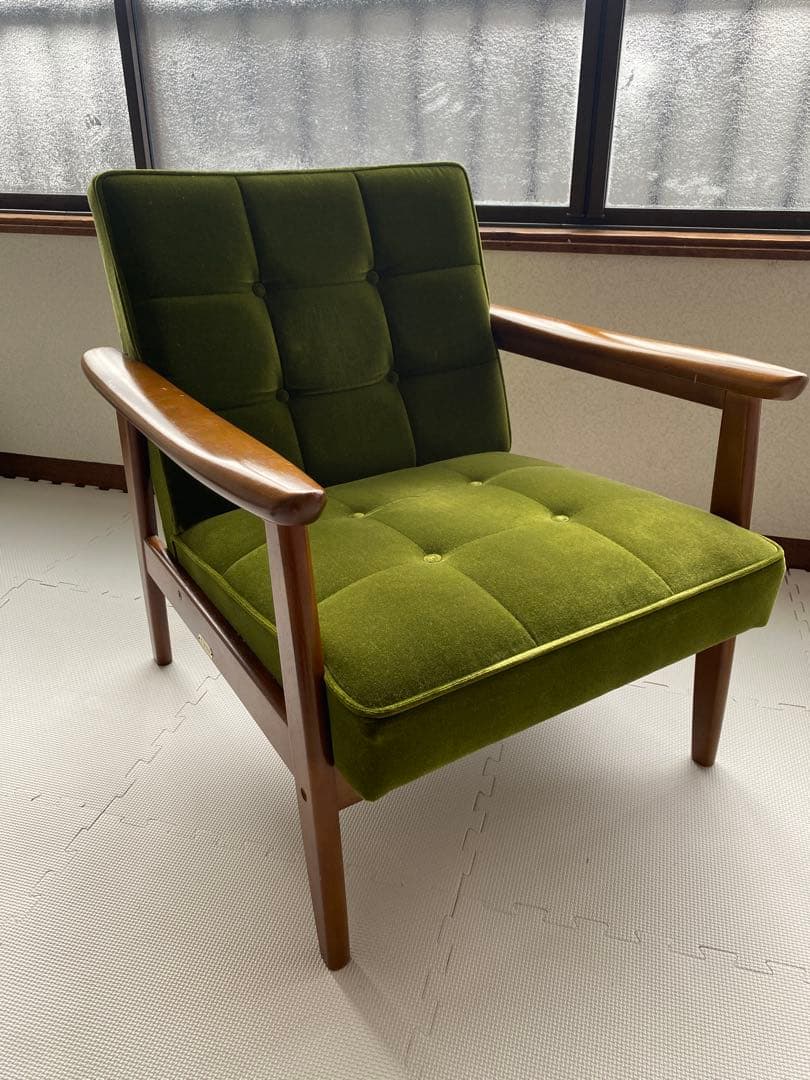 送料込みに変更　カリモク60 Kチェア 1シーター モケットグリーン