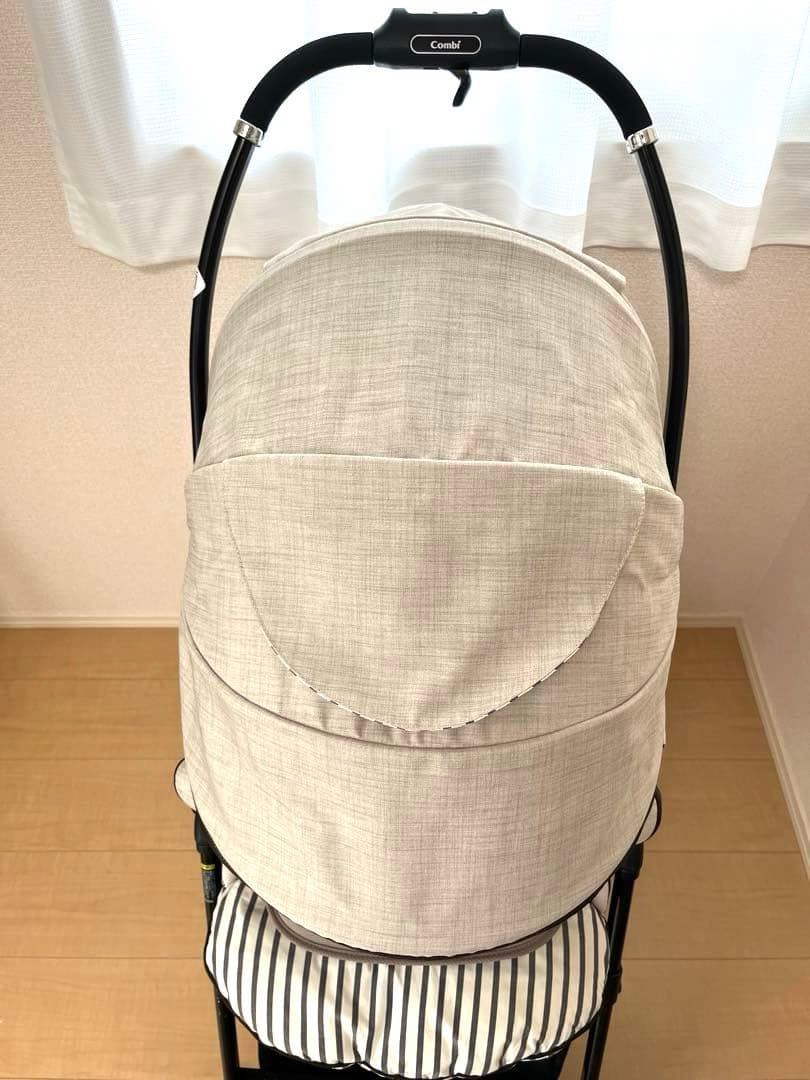 【美品】コンビ ホワイトレーベル スゴカルα 4キャス エッグショック HT