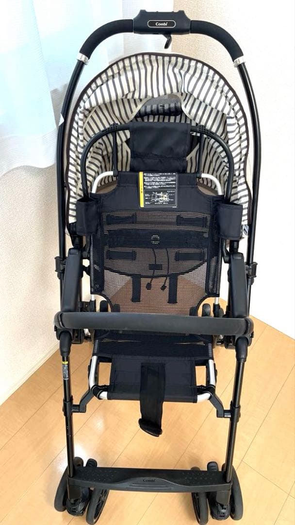 【美品】コンビ ホワイトレーベル スゴカルα 4キャス エッグショック HT