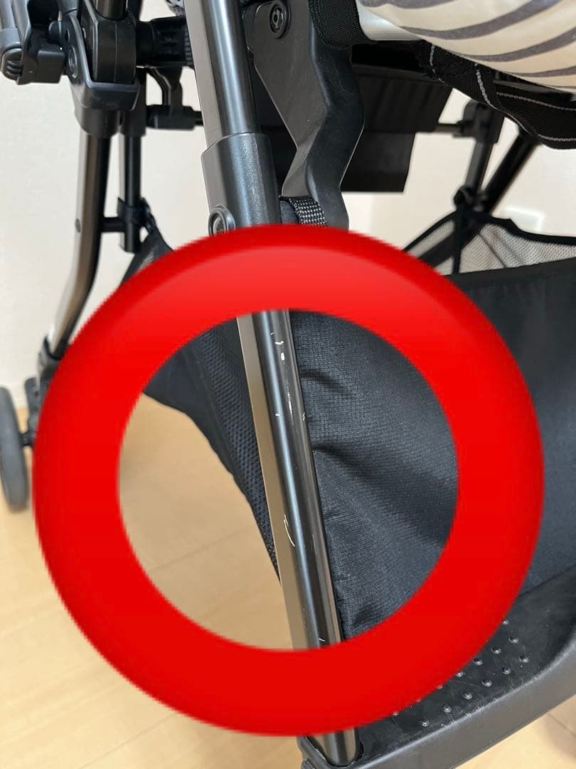 【美品】コンビ ホワイトレーベル スゴカルα 4キャス エッグショック HT