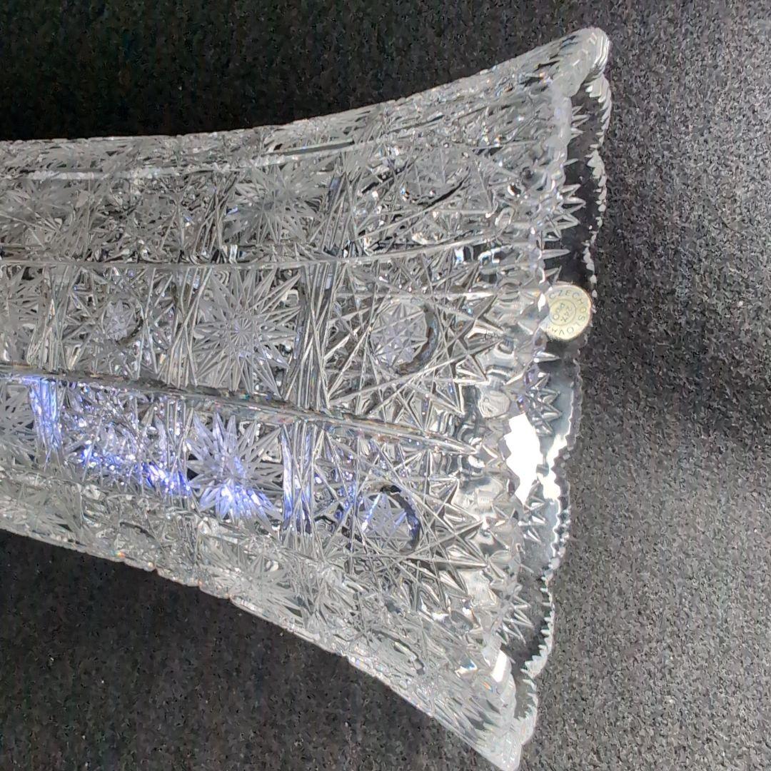 【ボヘミア】高級クリスタル　フラワーベース　500PK 24%PbO チェコ