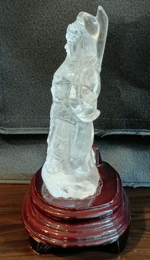 美品 関羽公 天然本水晶 手彫彫刻 像 財神 商業神 武神 軍神 高透明度 置物