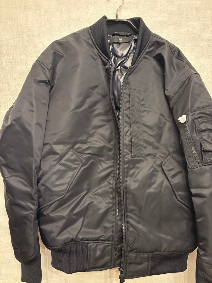 新品 UNIQLO +J ハイブリッドダウンオーバーサイズMA-1 ブラック S