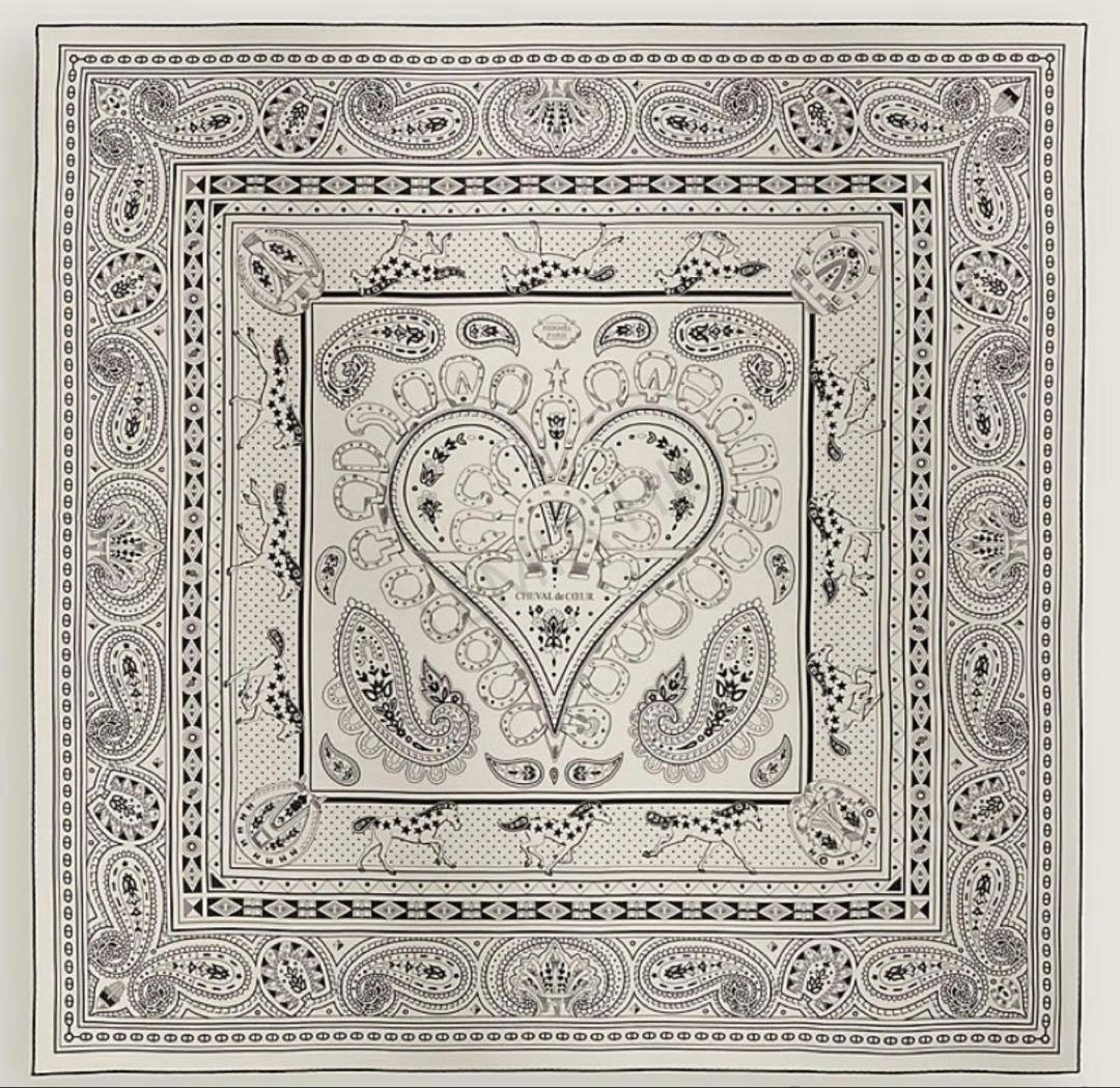 新品未使用　エルメス　カレジェアン 《シュヴァル・ドゥ・クール・バンダナ》