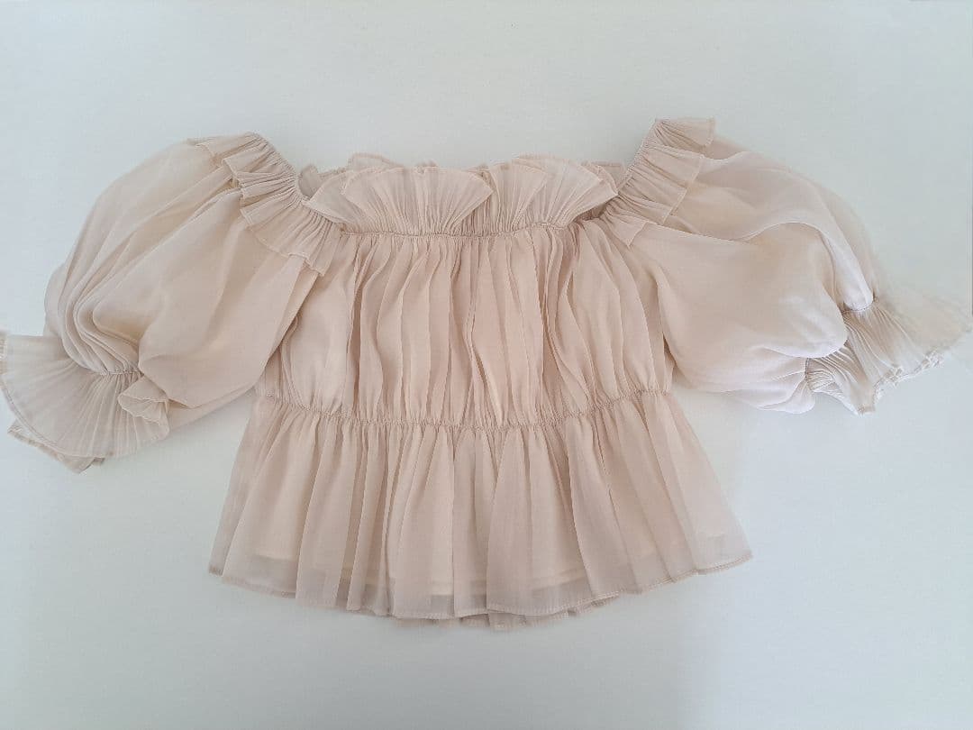 SNIDEL　ボリュームギャザーフリルオフショルブラウス