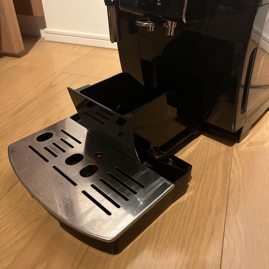 デロンギ　マグニフィカS　コンパクト全自動エスプレッソマシンECAM23120B