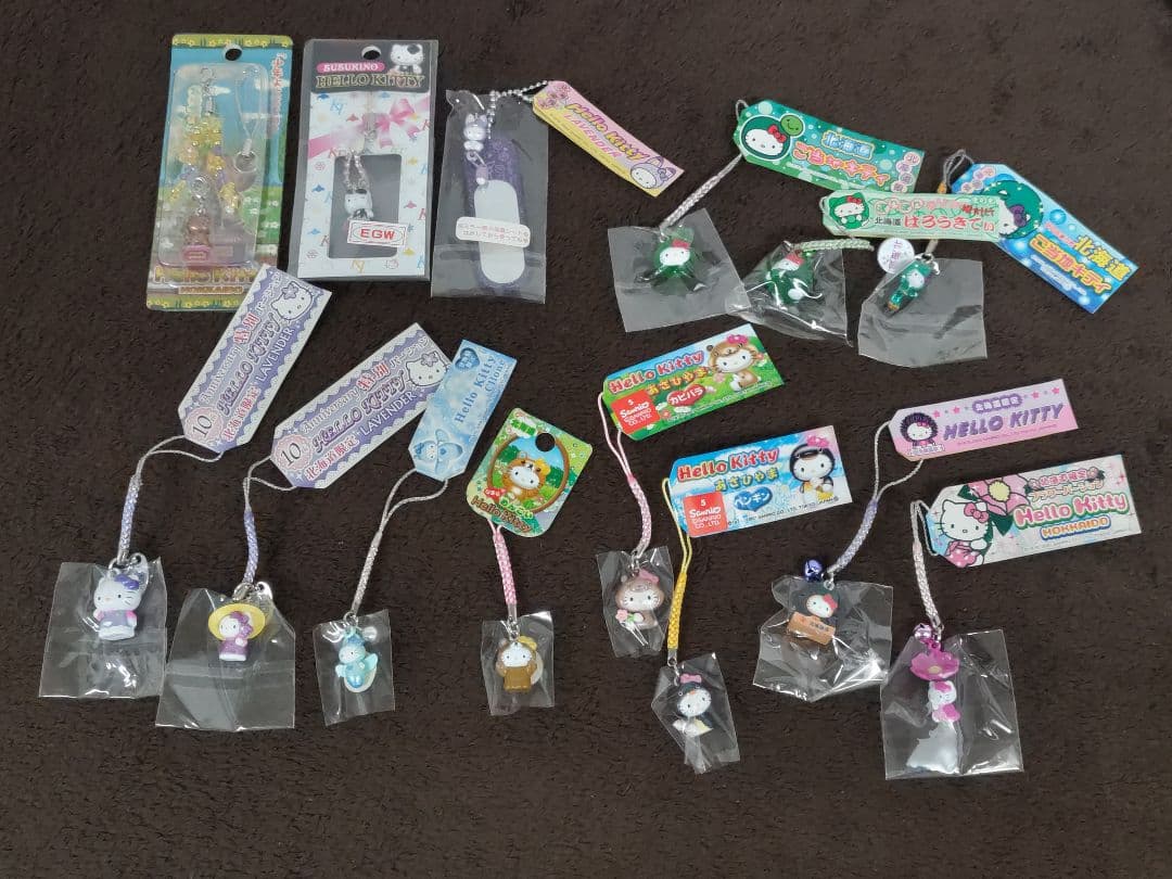Hello Kitty ハローキティ 地域限定根付ストラップ·他 14種セット