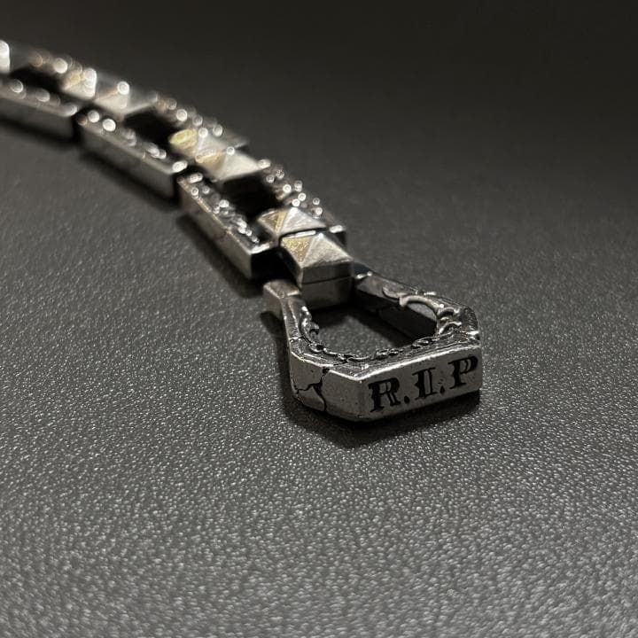 F.A.L トゥームウォールズブレスレット 18cm