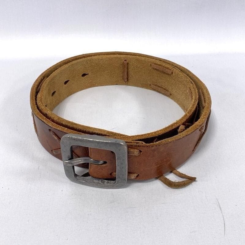 レッドムーン/ピューターバックル/ステッチデザイン/レザーベルト/ブラウン