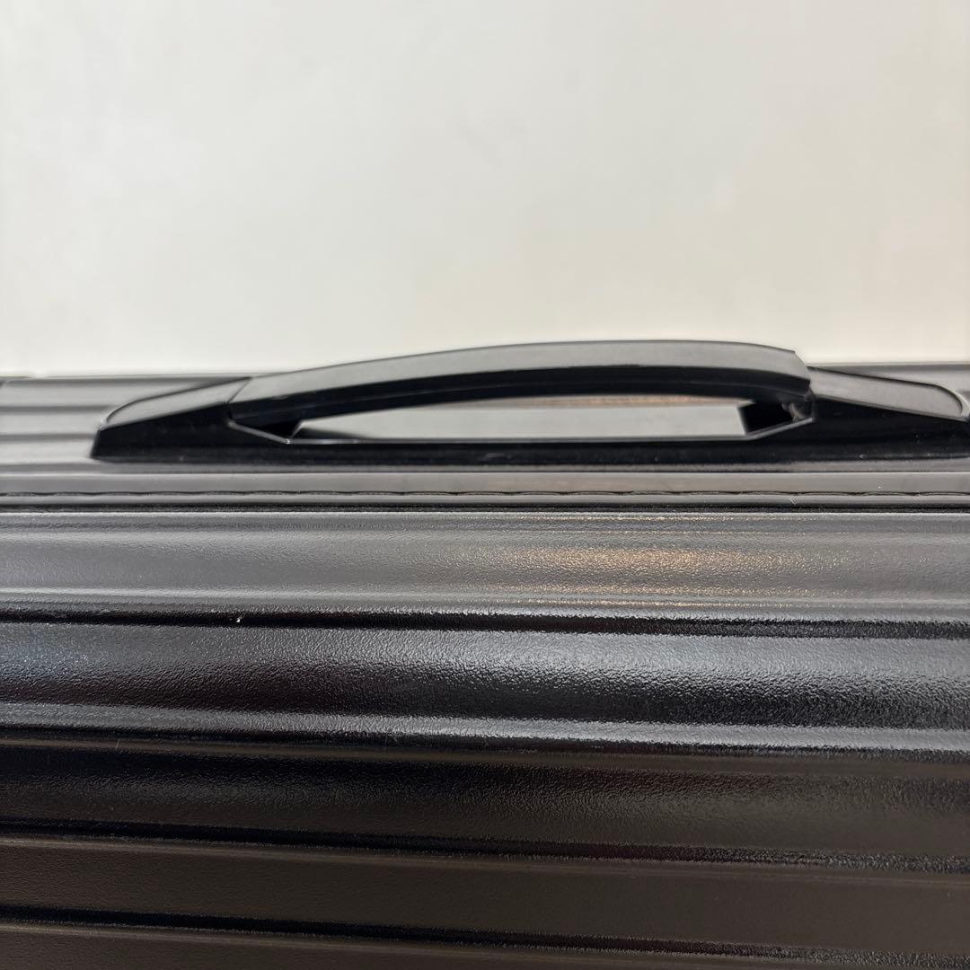 リモワ　キャリーケース