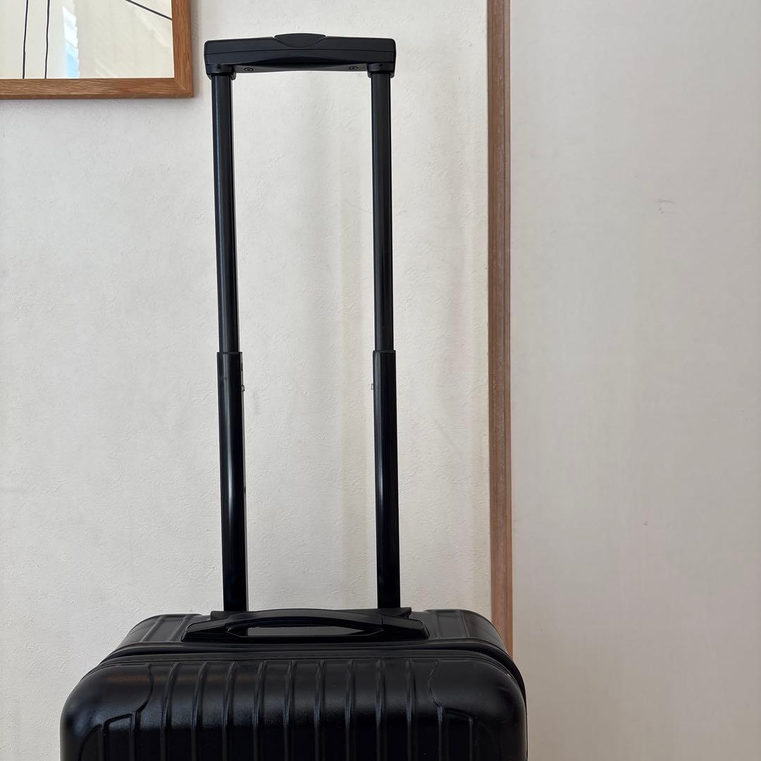 リモワ　キャリーケース