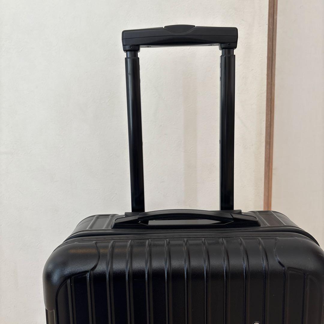 リモワ　キャリーケース