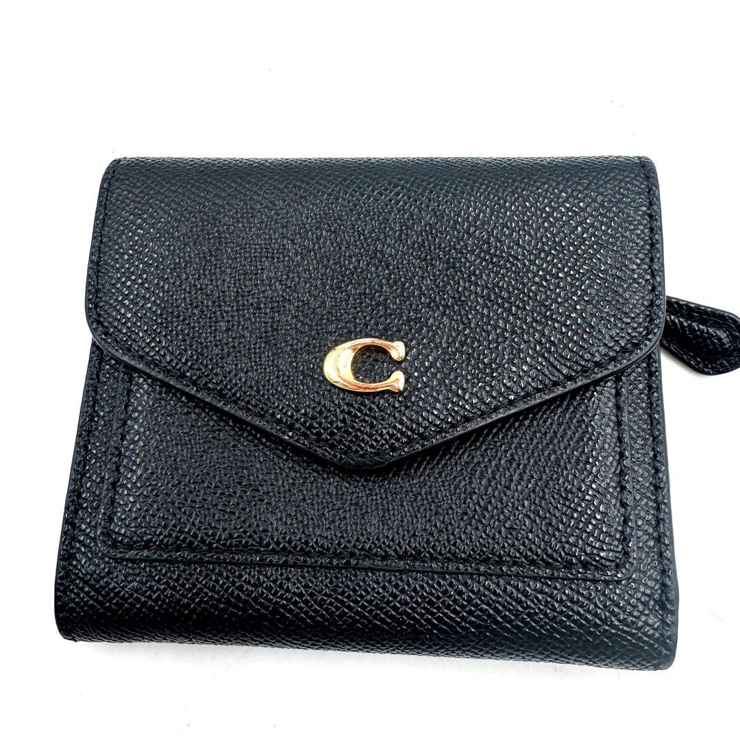 ✨極美品✨ COACH レザー コンパクト ウォレット 黒 Cロゴ ゴールド金具