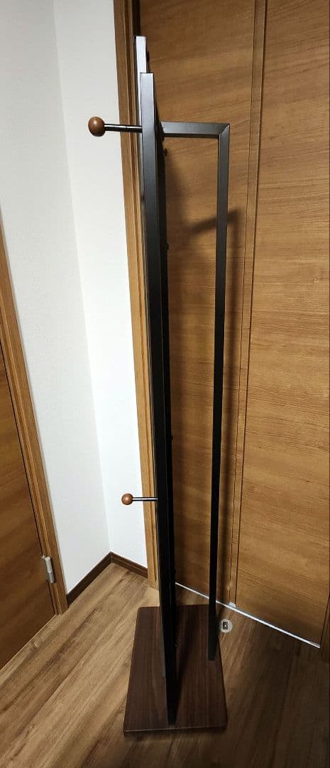 ハンガーラック付き　スタンドミラー