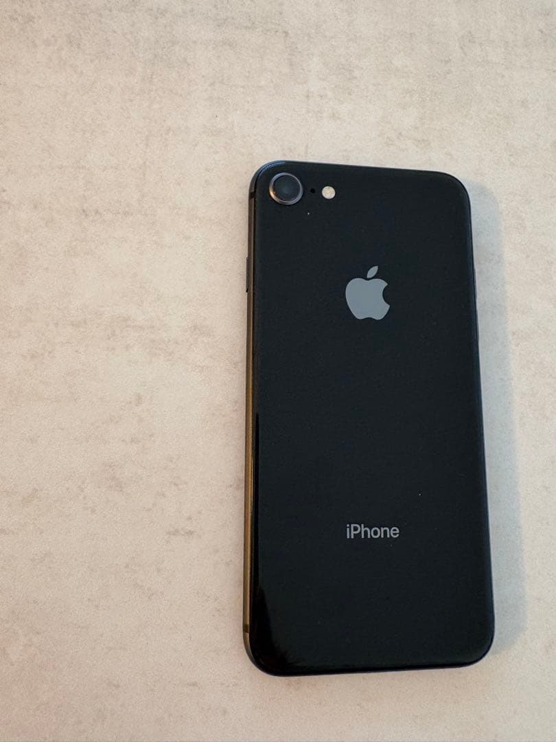 Apple iPhone 8 ブラック SIMフリー
