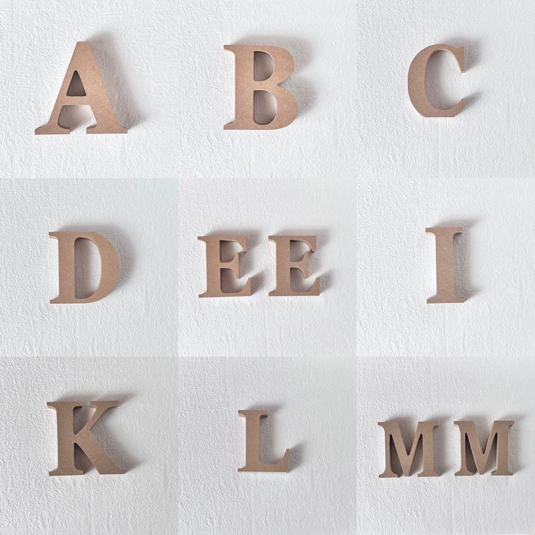 アルファベットオブジェ　ウェディング　木製　英字　単品　イニシャル　インテリア