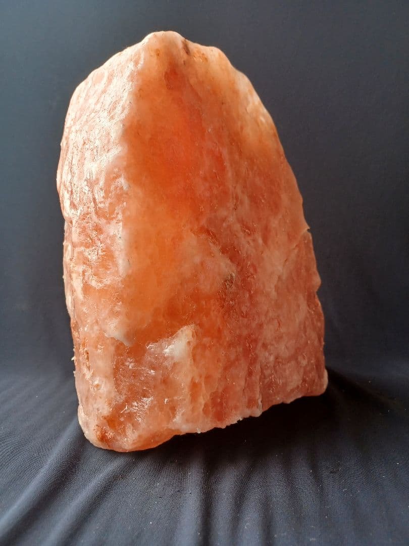 ヒマラヤ岩塩 置物 ピンク　ランプ