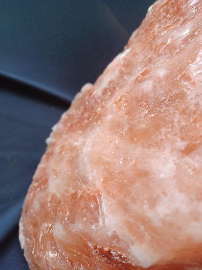 ヒマラヤ岩塩 置物 ピンク　ランプ