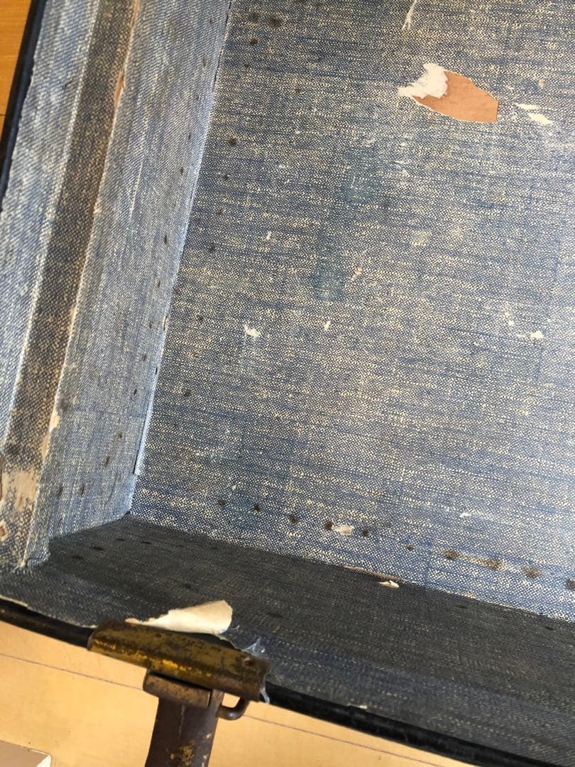 アンティークトランク