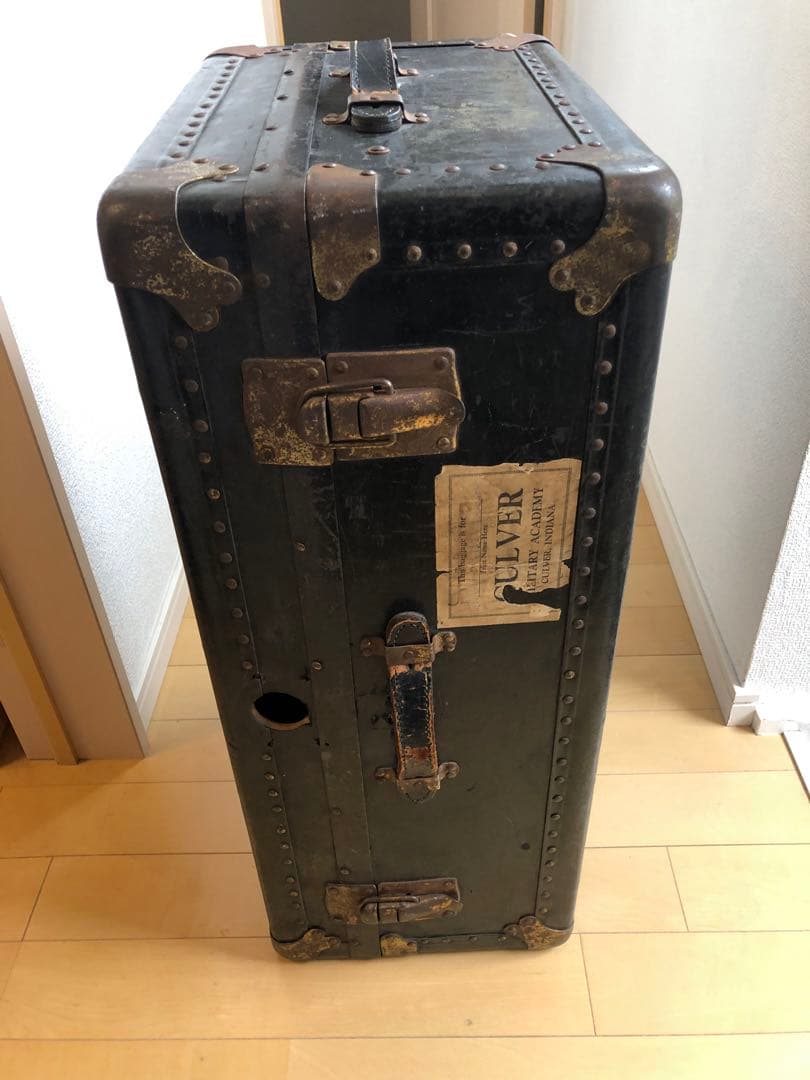 アンティークトランク