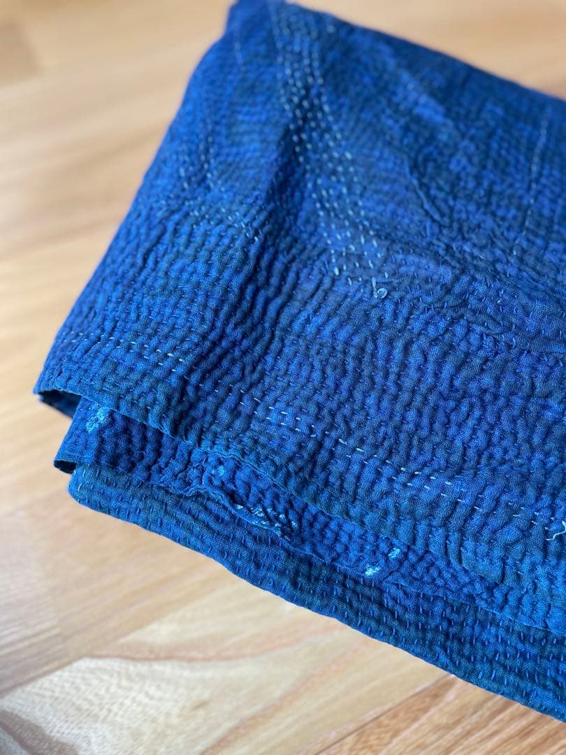 LIGHT YEARS OVERDYE 藍泥染 キルト ラグ　刺し子 ベニワレン