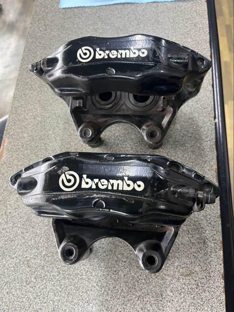 R33GTR 純正ブレンボキャリパー フロント