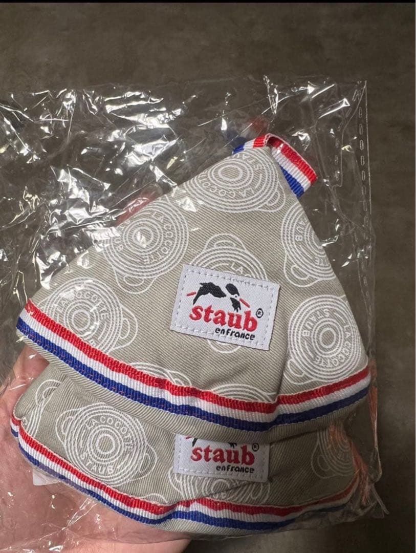 即日発送日本未発売海外限定　ストウブ ハローキティコラボワナベ24cm 特典付き