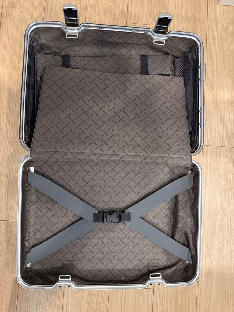 Rimowa リモワLufthansa アルミキャリーケース 32リットル