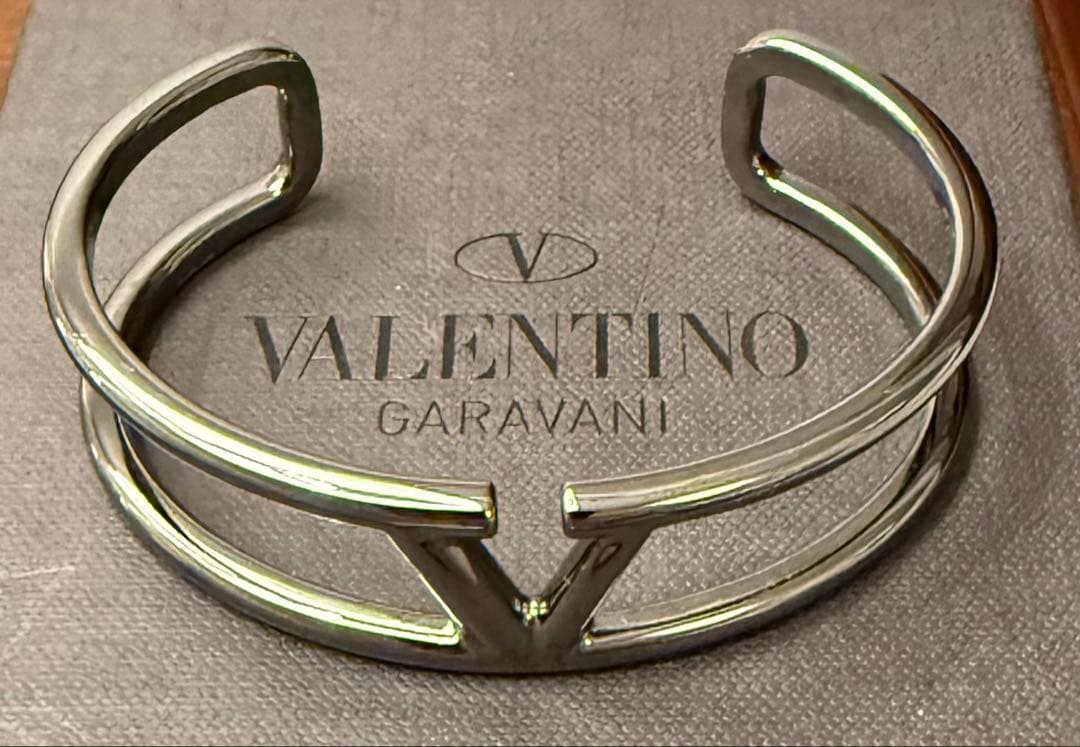 ヴァレンティノ・ガラヴァーニ バングル WY2J0N80MET
